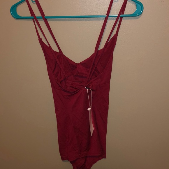 Strappy back bodysuit - Picture 2 of 3